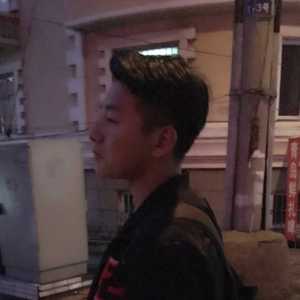 女生叉开腿让男生狂捅30分钟
